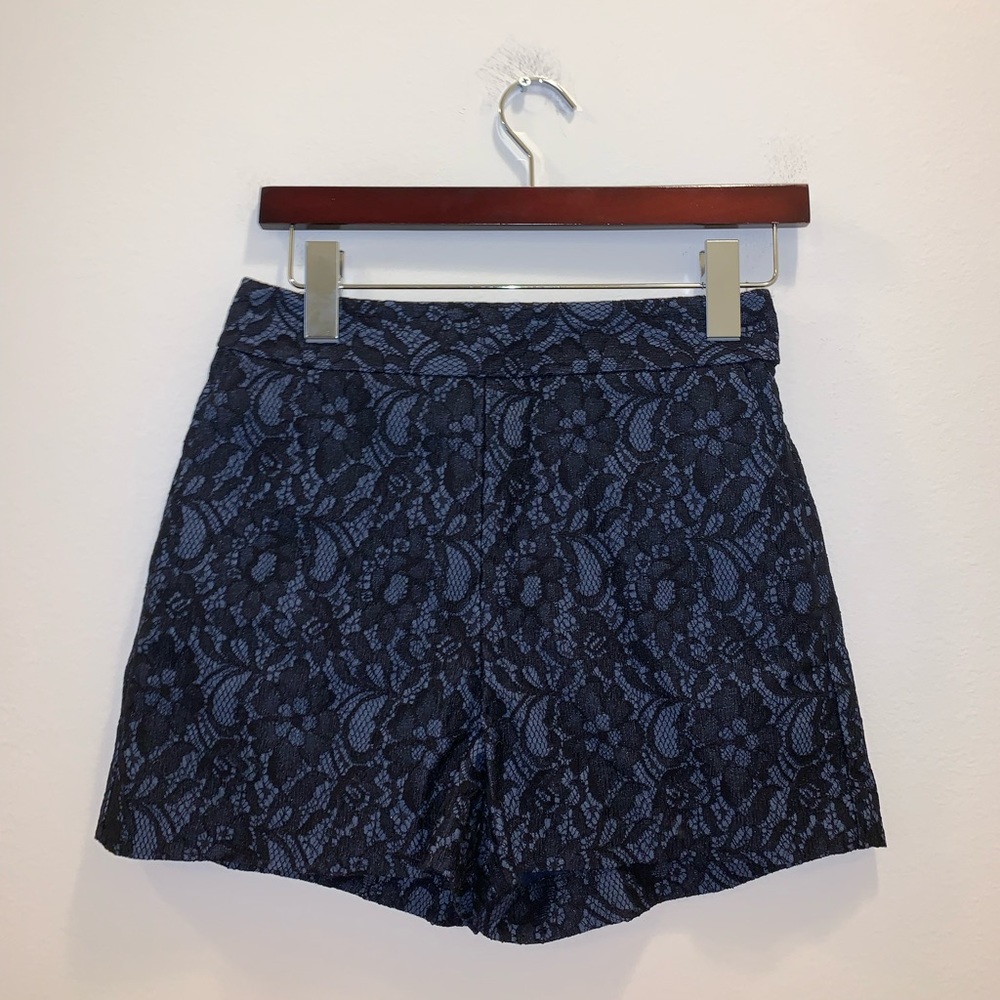 Express Dark Blue & Black floral high waist shorts size 0 - Picture 2 of 8